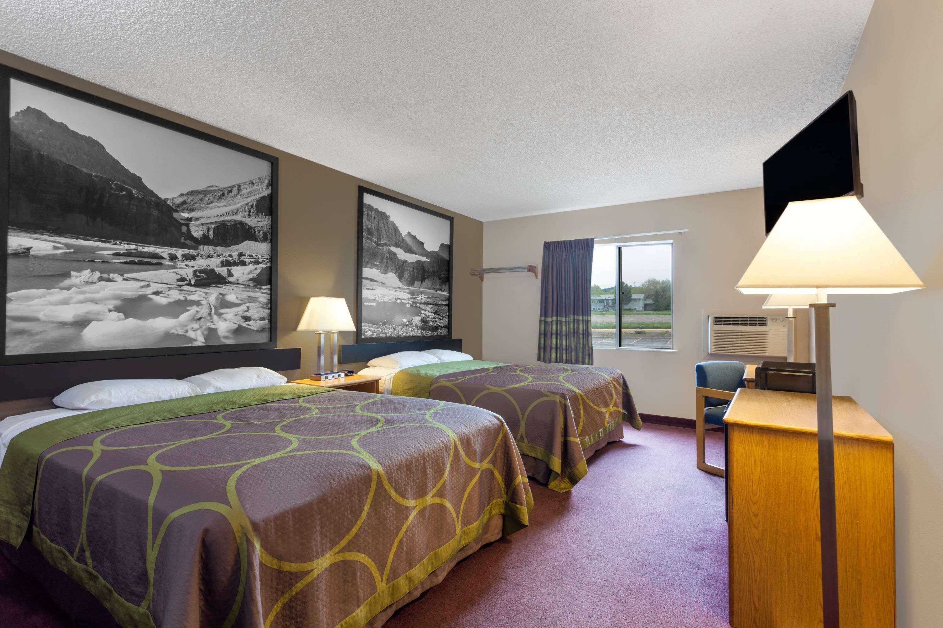 Super 8 by Wyndham Helena Motel Eksteriør billede