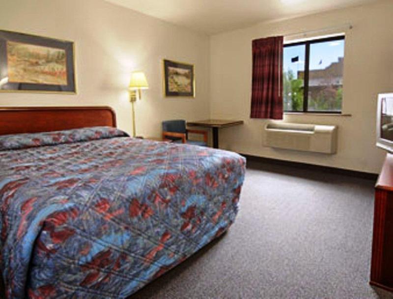 Super 8 by Wyndham Helena Motel Eksteriør billede